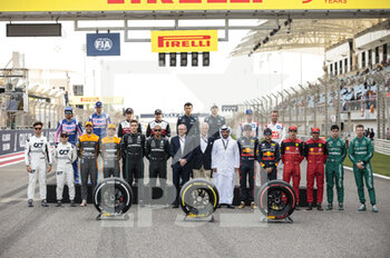 2022-03-20 - Drivers pilotes official picture during the Formula 1 Gulf Air Bahrain Grand Prix 2022, 1st round of the 2022 FIA Formula One World Championship, on the Bahrain International Circuit, from March 18 to 20, 2022 in Sakhir, Bahrain - FORMULA 1 GULF AIR BAHRAIN GRAND PRIX 2022, 1ST ROUND OF THE 2022 FIA FORMULA ONE WORLD CHAMPIONSHIP - FORMULA 1 - MOTORS