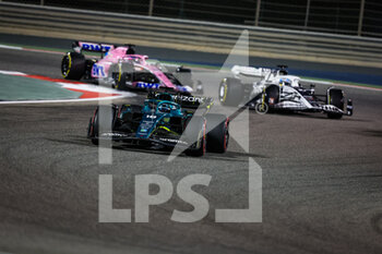 2022-03-20 - 18 STROLL Lance (can), Aston Martin F1 Team AMR22, 10 GASLY Pierre (fra), Scuderia AlphaTauri AT03, action during the Formula 1 Gulf Air Bahrain Grand Prix 2022, 1st round of the 2022 FIA Formula One World Championship, on the Bahrain International Circuit, from March 18 to 20, 2022 in Sakhir, Bahrain - FORMULA 1 GULF AIR BAHRAIN GRAND PRIX 2022, 1ST ROUND OF THE 2022 FIA FORMULA ONE WORLD CHAMPIONSHIP - FORMULA 1 - MOTORS