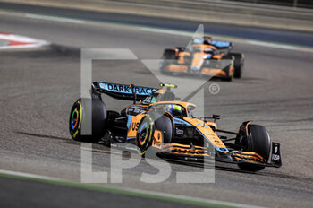 2022-03-20 - 04 NORRIS Lando (gbr), McLaren F1 Team MCL36, action during the Formula 1 Gulf Air Bahrain Grand Prix 2022, 1st round of the 2022 FIA Formula One World Championship, on the Bahrain International Circuit, from March 18 to 20, 2022 in Sakhir, Bahrain - FORMULA 1 GULF AIR BAHRAIN GRAND PRIX 2022, 1ST ROUND OF THE 2022 FIA FORMULA ONE WORLD CHAMPIONSHIP - FORMULA 1 - MOTORS