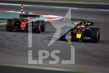 2022-03-20 - 01 VERSTAPPEN Max (nld), Red Bull Racing RB18, 16 LECLERC Charles (mco), Scuderia Ferrari F1-75, action during the Formula 1 Gulf Air Bahrain Grand Prix 2022, 1st round of the 2022 FIA Formula One World Championship, on the Bahrain International Circuit, from March 18 to 20, 2022 in Sakhir, Bahrain - FORMULA 1 GULF AIR BAHRAIN GRAND PRIX 2022, 1ST ROUND OF THE 2022 FIA FORMULA ONE WORLD CHAMPIONSHIP - FORMULA 1 - MOTORS
