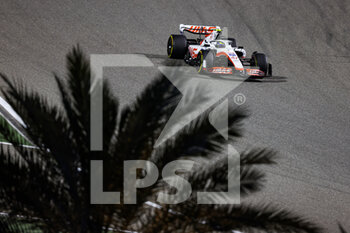 2022-03-20 - 47 SCHUMACHER Mick (ger), Haas F1 Team VF-22 Ferrari, action during the Formula 1 Gulf Air Bahrain Grand Prix 2022, 1st round of the 2022 FIA Formula One World Championship, on the Bahrain International Circuit, from March 18 to 20, 2022 in Sakhir, Bahrain - FORMULA 1 GULF AIR BAHRAIN GRAND PRIX 2022, 1ST ROUND OF THE 2022 FIA FORMULA ONE WORLD CHAMPIONSHIP - FORMULA 1 - MOTORS