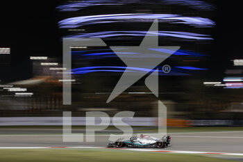 2022-03-20 - 63 RUSSELL George (gbr), Mercedes AMG F1 Team W13, action during the Formula 1 Gulf Air Bahrain Grand Prix 2022, 1st round of the 2022 FIA Formula One World Championship, on the Bahrain International Circuit, from March 18 to 20, 2022 in Sakhir, Bahrain - FORMULA 1 GULF AIR BAHRAIN GRAND PRIX 2022, 1ST ROUND OF THE 2022 FIA FORMULA ONE WORLD CHAMPIONSHIP - FORMULA 1 - MOTORS
