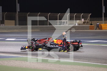 2022-03-20 - 11 PEREZ Sergio (mex), Red Bull Racing RB18, action during the Formula 1 Gulf Air Bahrain Grand Prix 2022, 1st round of the 2022 FIA Formula One World Championship, on the Bahrain International Circuit, from March 18 to 20, 2022 in Sakhir, Bahrain - FORMULA 1 GULF AIR BAHRAIN GRAND PRIX 2022, 1ST ROUND OF THE 2022 FIA FORMULA ONE WORLD CHAMPIONSHIP - FORMULA 1 - MOTORS