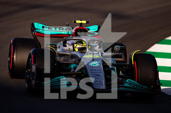2022-03-25 - 44 HAMILTON Lewis (gbr), Mercedes AMG F1 Team W13, action during the Formula 1 STC Saudi Arabian Grand Prix 2022, 2nd round of the 2022 FIA Formula One World Championship, on the Jeddah Corniche Circuit, from March 25 to 27, 2022 in Jeddah, Saudi Arabia - FORMULA 1 STC SAUDI ARABIAN GRAND PRIX 2022, 2ND ROUND OF THE 2022 FIA FORMULA ONE WORLD CHAMPIONSHIP - FORMULA 1 - MOTORS