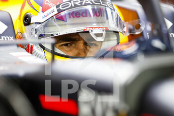2022-03-25 - PEREZ Sergio (mex), Red Bull Racing RB18, portrait during the Formula 1 STC Saudi Arabian Grand Prix 2022, 2nd round of the 2022 FIA Formula One World Championship, on the Jeddah Corniche Circuit, from March 25 to 27, 2022 in Jeddah, Saudi Arabia - FORMULA 1 STC SAUDI ARABIAN GRAND PRIX 2022, 2ND ROUND OF THE 2022 FIA FORMULA ONE WORLD CHAMPIONSHIP - FORMULA 1 - MOTORS
