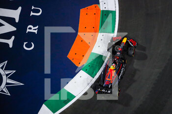 2022-03-25 - 11 PEREZ Sergio (mex), Red Bull Racing RB18, action during the Formula 1 STC Saudi Arabian Grand Prix 2022, 2nd round of the 2022 FIA Formula One World Championship, on the Jeddah Corniche Circuit, from March 25 to 27, 2022 in Jeddah, Saudi Arabia - FORMULA 1 STC SAUDI ARABIAN GRAND PRIX 2022, 2ND ROUND OF THE 2022 FIA FORMULA ONE WORLD CHAMPIONSHIP - FORMULA 1 - MOTORS