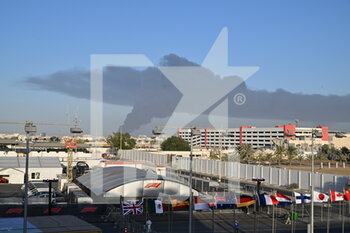 2022-03-26 - Amarmco oil facility in fire after an attack from the Houthis during the Formula 1 STC Saudi Arabian Grand Prix 2022, 2nd round of the 2022 FIA Formula One World Championship, on the Jeddah Corniche Circuit, from March 25 to 27, 2022 in Jeddah, Saudi Arabia - FORMULA 1 STC SAUDI ARABIAN GRAND PRIX 2022, 2ND ROUND OF THE 2022 FIA FORMULA ONE WORLD CHAMPIONSHIP - FORMULA 1 - MOTORS