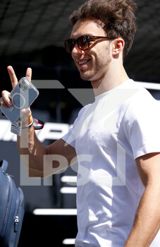 2022-03-26 - GASLY Pierre (fra), Scuderia AlphaTauri AT03, portrait during the Formula 1 STC Saudi Arabian Grand Prix 2022, 2nd round of the 2022 FIA Formula One World Championship, on the Jeddah Corniche Circuit, from March 25 to 27, 2022 in Jeddah, Saudi Arabia - FORMULA 1 STC SAUDI ARABIAN GRAND PRIX 2022, 2ND ROUND OF THE 2022 FIA FORMULA ONE WORLD CHAMPIONSHIP - FORMULA 1 - MOTORS