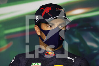 2022-03-26 - PEREZ Sergio (mex), Red Bull Racing RB18, portrait, post qualifying press conference during the Formula 1 STC Saudi Arabian Grand Prix 2022, 2nd round of the 2022 FIA Formula One World Championship, on the Jeddah Corniche Circuit, from March 25 to 27, 2022 in Jeddah, Saudi Arabia - FORMULA 1 STC SAUDI ARABIAN GRAND PRIX 2022, 2ND ROUND OF THE 2022 FIA FORMULA ONE WORLD CHAMPIONSHIP - FORMULA 1 - MOTORS