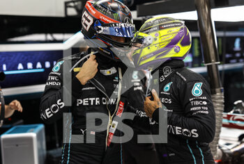 2022-03-27 - HAMILTON Lewis (gbr), Mercedes AMG F1 Team W13, RUSSELL George (gbr), Mercedes AMG F1 Team W13, portrait during the Formula 1 STC Saudi Arabian Grand Prix 2022, 2nd round of the 2022 FIA Formula One World Championship, on the Jeddah Corniche Circuit, from March 25 to 27, 2022 in Jeddah, Saudi Arabia - FORMULA 1 STC SAUDI ARABIAN GRAND PRIX 2022, 2ND ROUND OF THE 2022 FIA FORMULA ONE WORLD CHAMPIONSHIP - FORMULA 1 - MOTORS