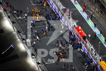 2022-03-27 - Starting grid, 01 VERSTAPPEN Max (nld), Red Bull Racing RB18, action during the Formula 1 STC Saudi Arabian Grand Prix 2022, 2nd round of the 2022 FIA Formula One World Championship, on the Jeddah Corniche Circuit, from March 25 to 27, 2022 in Jeddah, Saudi Arabia - FORMULA 1 STC SAUDI ARABIAN GRAND PRIX 2022, 2ND ROUND OF THE 2022 FIA FORMULA ONE WORLD CHAMPIONSHIP - FORMULA 1 - MOTORS