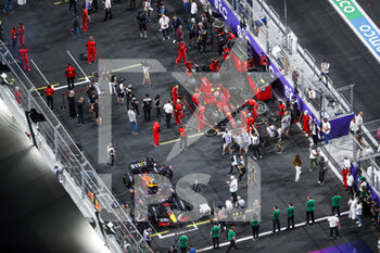 2022-03-27 - Starting grid, 11 PEREZ Sergio (mex), Red Bull Racing RB18, 16 LECLERC Charles (mco), Scuderia Ferrari F1-75, action during the Formula 1 STC Saudi Arabian Grand Prix 2022, 2nd round of the 2022 FIA Formula One World Championship, on the Jeddah Corniche Circuit, from March 25 to 27, 2022 in Jeddah, Saudi Arabia - FORMULA 1 STC SAUDI ARABIAN GRAND PRIX 2022, 2ND ROUND OF THE 2022 FIA FORMULA ONE WORLD CHAMPIONSHIP - FORMULA 1 - MOTORS