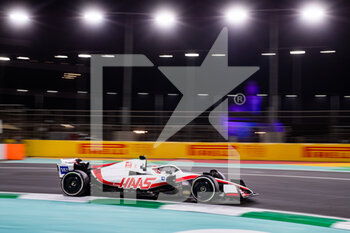 2022-03-27 - 20 MAGNUSSEN Kevin (dnk), Haas F1 Team VF-22 Ferrari, action during the Formula 1 STC Saudi Arabian Grand Prix 2022, 2nd round of the 2022 FIA Formula One World Championship, on the Jeddah Corniche Circuit, from March 25 to 27, 2022 in Jeddah, Saudi Arabia - FORMULA 1 STC SAUDI ARABIAN GRAND PRIX 2022, 2ND ROUND OF THE 2022 FIA FORMULA ONE WORLD CHAMPIONSHIP - FORMULA 1 - MOTORS
