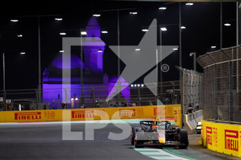 2022-03-27 - 11 PEREZ Sergio (mex), Red Bull Racing RB18, action during the Formula 1 STC Saudi Arabian Grand Prix 2022, 2nd round of the 2022 FIA Formula One World Championship, on the Jeddah Corniche Circuit, from March 25 to 27, 2022 in Jeddah, Saudi Arabia - FORMULA 1 STC SAUDI ARABIAN GRAND PRIX 2022, 2ND ROUND OF THE 2022 FIA FORMULA ONE WORLD CHAMPIONSHIP - FORMULA 1 - MOTORS
