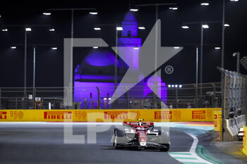 2022-03-27 - 24 ZHOU Guanyu (chi), Alfa Romeo F1 Team ORLEN C42, action during the Formula 1 STC Saudi Arabian Grand Prix 2022, 2nd round of the 2022 FIA Formula One World Championship, on the Jeddah Corniche Circuit, from March 25 to 27, 2022 in Jeddah, Saudi Arabia - FORMULA 1 STC SAUDI ARABIAN GRAND PRIX 2022, 2ND ROUND OF THE 2022 FIA FORMULA ONE WORLD CHAMPIONSHIP - FORMULA 1 - MOTORS