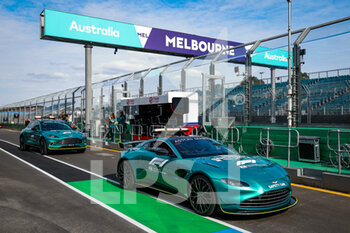2022-04-06 - The FIA Aston Martin Safety Car and Medical Car in action during the Formula 1 Heineken Australian Grand Prix 2022, 3rd round of the 2022 FIA Formula One World Championship, on the Albert Park Circuit, from April 8 to 10, 2022 in Melbourne, Australia - FORMULA 1 HEINEKEN AUSTRALIAN GRAND PRIX 2022, 3RD ROUND OF THE 2022 FIA FORMULA ONE WORLD CHAMPIONSHIP - FORMULA 1 - MOTORS