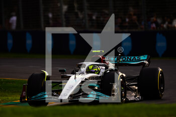 2022-04-08 - 44 HAMILTON Lewis (gbr), Mercedes AMG F1 Team W13, action during the Formula 1 Heineken Australian Grand Prix 2022, 3rd round of the 2022 FIA Formula One World Championship, on the Albert Park Circuit, from April 8 to 10, 2022 in Melbourne, Australia - FORMULA 1 HEINEKEN AUSTRALIAN GRAND PRIX 2022, 3RD ROUND OF THE 2022 FIA FORMULA ONE WORLD CHAMPIONSHIP - FORMULA 1 - MOTORS