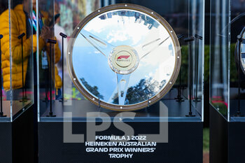 2022-04-08 - The Australian GP winner Trophy during the Formula 1 Heineken Australian Grand Prix 2022, 3rd round of the 2022 FIA Formula One World Championship, on the Albert Park Circuit, from April 8 to 10, 2022 in Melbourne, Australia - FORMULA 1 HEINEKEN AUSTRALIAN GRAND PRIX 2022, 3RD ROUND OF THE 2022 FIA FORMULA ONE WORLD CHAMPIONSHIP - FORMULA 1 - MOTORS