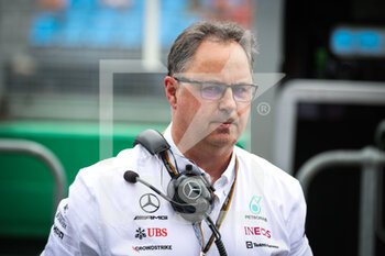 2022-04-09 - MEADOWS Ron, Sporting Director of Mercedes AMG F1 Team, portrait during the Formula 1 Heineken Australian Grand Prix 2022, 3rd round of the 2022 FIA Formula One World Championship, on the Albert Park Circuit, from April 8 to 10, 2022 in Melbourne, Australia - FORMULA 1 HEINEKEN AUSTRALIAN GRAND PRIX 2022, 3RD ROUND OF THE 2022 FIA FORMULA ONE WORLD CHAMPIONSHIP - FORMULA 1 - MOTORS