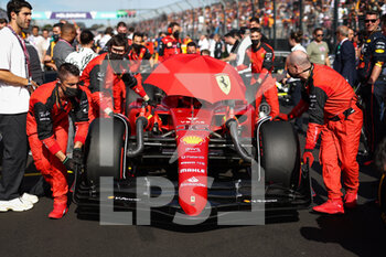 2022-04-10 - LECLERC Charles (mco), Scuderia Ferrari F1-75, portrait starting grid, grille de depart, during the Formula 1 Heineken Australian Grand Prix 2022, 3rd round of the 2022 FIA Formula One World Championship, on the Albert Park Circuit, from April 8 to 10, 2022 in Melbourne, Australia - FORMULA 1 HEINEKEN AUSTRALIAN GRAND PRIX 2022, 3RD ROUND OF THE 2022 FIA FORMULA ONE WORLD CHAMPIONSHIP - FORMULA 1 - MOTORS