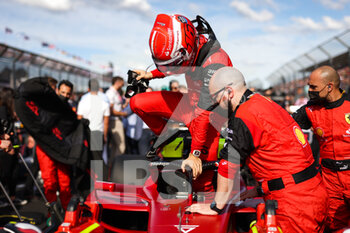 2022-04-10 - starting grid, grille de depart, LECLERC Charles (mco), Scuderia Ferrari F1-75, portrait during the Formula 1 Heineken Australian Grand Prix 2022, 3rd round of the 2022 FIA Formula One World Championship, on the Albert Park Circuit, from April 8 to 10, 2022 in Melbourne, Australia - FORMULA 1 HEINEKEN AUSTRALIAN GRAND PRIX 2022, 3RD ROUND OF THE 2022 FIA FORMULA ONE WORLD CHAMPIONSHIP - FORMULA 1 - MOTORS