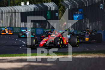 2022-04-10 - 16 LECLERC Charles (mco), Scuderia Ferrari F1-75, 01 VERSTAPPEN Max (nld), Red Bull Racing RB18, action during the Formula 1 Heineken Australian Grand Prix 2022, 3rd round of the 2022 FIA Formula One World Championship, on the Albert Park Circuit, from April 8 to 10, 2022 in Melbourne, Australia - FORMULA 1 HEINEKEN AUSTRALIAN GRAND PRIX 2022, 3RD ROUND OF THE 2022 FIA FORMULA ONE WORLD CHAMPIONSHIP - FORMULA 1 - MOTORS