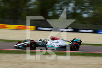 2022-04-23 - Lewis Hamilton (GBR) Mercedes W13 E Performance - FORMULA 1 ROLEX EMILIA ROMAGNA GRAND PRIX 2022, 4RD ROUND OF THE 2022 FIA FORMULA ONE WORLD CHAMPIONSHIP FREE PRACTISES AND SPRINT RACE - FORMULA 1 - MOTORS