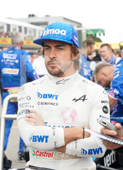 2022-04-23 - Fernando Alonso (SPA) Alpine A522 - FORMULA 1 ROLEX EMILIA ROMAGNA GRAND PRIX 2022, 4RD ROUND OF THE 2022 FIA FORMULA ONE WORLD CHAMPIONSHIP FREE PRACTISES AND SPRINT RACE - FORMULA 1 - MOTORS