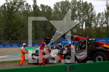 2022-04-24 - Carlos Sainz (SPA) Ferrari F1-75 - FORMULA 1 ROLEX EMILIA ROMAGNA GRAND PRIX 2022, 4RD ROUND OF THE 2022 FIA FORMULA ONE WORLD CHAMPIONSHIP RACE - FORMULA 1 - MOTORS