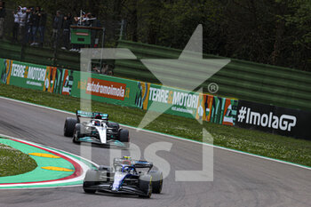 2022-04-23 - 06 LATIFI Nicholas (can), Williams Racing FW44, action 63 RUSSELL George (gbr), Mercedes AMG F1 Team W13, action during the Formula 1 Grand Premio del Made in Italy e dell'Emilia-Romagna 2022, 4th round of the 2022 FIA Formula One World Championship, on the Imola Circuit, from April 22 to 24, 2022 in Imola, Italy - FORMULA 1 GRAND PREMIO DEL MADE IN ITALY E DELL'EMILIA-ROMAGNA 2022, 4TH ROUND OF THE 2022 FIA FORMULA ONE WORLD CHAMPIONSHIP - FORMULA 1 - MOTORS