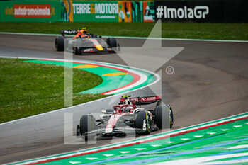 2022-04-24 - 24 ZHOU Guanyu (chi), Alfa Romeo F1 Team ORLEN C42, action during the Formula 1 Grand Premio del Made in Italy e dell'Emilia-Romagna 2022, 4th round of the 2022 FIA Formula One World Championship, on the Imola Circuit, from April 22 to 24, 2022 in Imola, Italy - FORMULA 1 GRAND PREMIO DEL MADE IN ITALY E DELL'EMILIA-ROMAGNA 2022, 4TH ROUND OF THE 2022 FIA FORMULA ONE WORLD CHAMPIONSHIP - FORMULA 1 - MOTORS