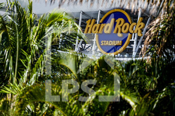 2022-05-05 - Ambiance Hard Rock Stadium during the Formula 1 Crypto.com Miami Grand Prix 2022, 5th round of the 2022 FIA Formula One World Championship, on the Miami International Autodrome, from May 6 to 8, 2022 in Miami Gardens, Florida, United States of America - FORMULA 1 CRYPTO.COM MIAMI GRAND PRIX 2022, 5TH ROUND OF THE 2022 FIA FORMULA ONE WORLD CHAMPIONSHIP - FORMULA 1 - MOTORS