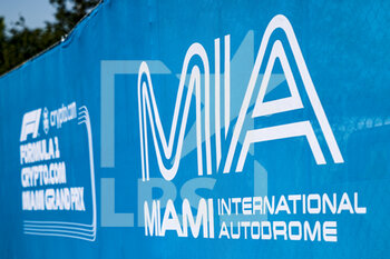 2022-05-05 - Ambiance Hard Rock Stadium during the Formula 1 Crypto.com Miami Grand Prix 2022, 5th round of the 2022 FIA Formula One World Championship, on the Miami International Autodrome, from May 6 to 8, 2022 in Miami Gardens, Florida, United States of America - FORMULA 1 CRYPTO.COM MIAMI GRAND PRIX 2022, 5TH ROUND OF THE 2022 FIA FORMULA ONE WORLD CHAMPIONSHIP - FORMULA 1 - MOTORS