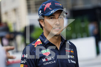 2022-05-05 - PEREZ Sergio (mex), Red Bull Racing RB18, portrait during the Formula 1 Crypto.com Miami Grand Prix 2022, 5th round of the 2022 FIA Formula One World Championship, on the Miami International Autodrome, from May 6 to 8, 2022 in Miami Gardens, Florida, United States of America - FORMULA 1 CRYPTO.COM MIAMI GRAND PRIX 2022, 5TH ROUND OF THE 2022 FIA FORMULA ONE WORLD CHAMPIONSHIP - FORMULA 1 - MOTORS