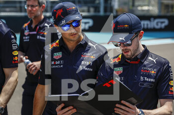 2022-05-05 - PEREZ Sergio (mex), Red Bull Racing RB18, portrait during the Formula 1 Crypto.com Miami Grand Prix 2022, 5th round of the 2022 FIA Formula One World Championship, on the Miami International Autodrome, from May 6 to 8, 2022 in Miami Gardens, Florida, United States of America - FORMULA 1 CRYPTO.COM MIAMI GRAND PRIX 2022, 5TH ROUND OF THE 2022 FIA FORMULA ONE WORLD CHAMPIONSHIP - FORMULA 1 - MOTORS
