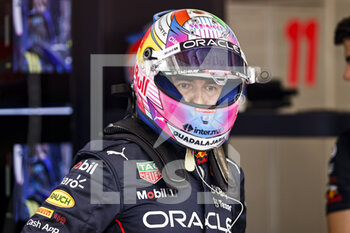 2022-05-06 - PEREZ Sergio (mex), Red Bull Racing RB18, portrait during the Formula 1 Crypto.com Miami Grand Prix 2022, 5th round of the 2022 FIA Formula One World Championship, on the Miami International Autodrome, from May 6 to 8, 2022 in Miami Gardens, Florida, United States of America - FORMULA 1 CRYPTO.COM MIAMI GRAND PRIX 2022, 5TH ROUND OF THE 2022 FIA FORMULA ONE WORLD CHAMPIONSHIP - FORMULA 1 - MOTORS