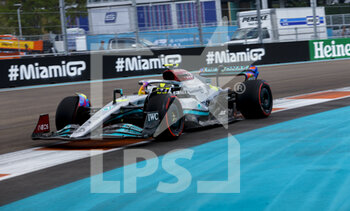 2022-05-06 - 44 HAMILTON Lewis (gbr), Mercedes AMG F1 Team W13, action during the Formula 1 Crypto.com Miami Grand Prix 2022, 5th round of the 2022 FIA Formula One World Championship, on the Miami International Autodrome, from May 6 to 8, 2022 in Miami Gardens, Florida, United States of America - FORMULA 1 CRYPTO.COM MIAMI GRAND PRIX 2022, 5TH ROUND OF THE 2022 FIA FORMULA ONE WORLD CHAMPIONSHIP - FORMULA 1 - MOTORS
