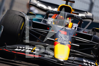 2022-05-07 - 01 VERSTAPPEN Max (nld), Red Bull Racing RB18, action during the Formula 1 Crypto.com Miami Grand Prix 2022, 5th round of the 2022 FIA Formula One World Championship, on the Miami International Autodrome, from May 6 to 8, 2022 in Miami Gardens, Florida, United States of America - FORMULA 1 CRYPTO.COM MIAMI GRAND PRIX 2022, 5TH ROUND OF THE 2022 FIA FORMULA ONE WORLD CHAMPIONSHIP - FORMULA 1 - MOTORS