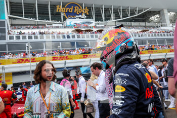2022-05-08 - VERSTAPPEN Max (ned), Red Bull Racing RB18, portrait, grille de depart, during the Formula 1 Crypto.com Miami Grand Prix 2022, 5th round of the 2022 FIA Formula One World Championship, on the Miami International Autodrome, from May 6 to 8, 2022 in Miami Gardens, Florida, United States of America - FORMULA 1 CRYPTO.COM MIAMI GRAND PRIX 2022, 5TH ROUND OF THE 2022 FIA FORMULA ONE WORLD CHAMPIONSHIP - FORMULA 1 - MOTORS