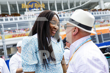2022-05-08 - Venus Williams, Former tennis player during the Formula 1 Crypto.com Miami Grand Prix 2022, 5th round of the 2022 FIA Formula One World Championship, on the Miami International Autodrome, from May 6 to 8, 2022 in Miami Gardens, Florida, United States of America - FORMULA 1 CRYPTO.COM MIAMI GRAND PRIX 2022, 5TH ROUND OF THE 2022 FIA FORMULA ONE WORLD CHAMPIONSHIP - FORMULA 1 - MOTORS