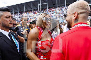 2022-05-08 - Serena Williams, former tennis player during the Formula 1 Crypto.com Miami Grand Prix 2022, 5th round of the 2022 FIA Formula One World Championship, on the Miami International Autodrome, from May 6 to 8, 2022 in Miami Gardens, Florida, United States of America - FORMULA 1 CRYPTO.COM MIAMI GRAND PRIX 2022, 5TH ROUND OF THE 2022 FIA FORMULA ONE WORLD CHAMPIONSHIP - FORMULA 1 - MOTORS