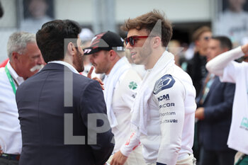 2022-05-08 - FIA president Mohammed ben Sulayem, starting grid, grille de depart with GASLY Pierre (fra), Scuderia AlphaTauri AT03, portrait during the Formula 1 Crypto.com Miami Grand Prix 2022, 5th round of the 2022 FIA Formula One World Championship, on the Miami International Autodrome, from May 6 to 8, 2022 in Miami Gardens, Florida, United States of America - FORMULA 1 CRYPTO.COM MIAMI GRAND PRIX 2022, 5TH ROUND OF THE 2022 FIA FORMULA ONE WORLD CHAMPIONSHIP - FORMULA 1 - MOTORS