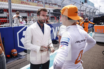 2022-05-08 - David Beckham and NORRIS Lando (gbr), McLaren F1 Team MCL36, portrait during the Formula 1 Crypto.com Miami Grand Prix 2022, 5th round of the 2022 FIA Formula One World Championship, on the Miami International Autodrome, from May 6 to 8, 2022 in Miami Gardens, Florida, United States of America - FORMULA 1 CRYPTO.COM MIAMI GRAND PRIX 2022, 5TH ROUND OF THE 2022 FIA FORMULA ONE WORLD CHAMPIONSHIP - FORMULA 1 - MOTORS