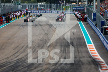 2022-05-08 - The starting grid formation during the Formula 1 Crypto.com Miami Grand Prix 2022, 5th round of the 2022 FIA Formula One World Championship, on the Miami International Autodrome, from May 6 to 8, 2022 in Miami Gardens, Florida, United States of America - FORMULA 1 CRYPTO.COM MIAMI GRAND PRIX 2022, 5TH ROUND OF THE 2022 FIA FORMULA ONE WORLD CHAMPIONSHIP - FORMULA 1 - MOTORS