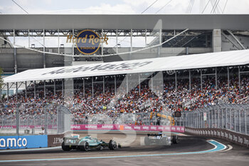 2022-05-08 - 18 STROLL Lance (can), Aston Martin F1 Team AMR22, action 14 ALONSO Fernando (spa), Alpine F1 Team A522, action during the Formula 1 Crypto.com Miami Grand Prix 2022, 5th round of the 2022 FIA Formula One World Championship, on the Miami International Autodrome, from May 6 to 8, 2022 in Miami Gardens, Florida, United States of America - FORMULA 1 CRYPTO.COM MIAMI GRAND PRIX 2022, 5TH ROUND OF THE 2022 FIA FORMULA ONE WORLD CHAMPIONSHIP - FORMULA 1 - MOTORS