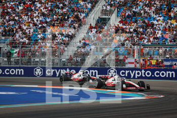2022-05-08 - 20 MAGNUSSEN Kevin (den), Haas F1 Team VF-22 Ferrari, action with 47 SCHUMACHER Mick (ger), Haas F1 Team VF-22 Ferrari during the Formula 1 Crypto.com Miami Grand Prix 2022, 5th round of the 2022 FIA Formula One World Championship, on the Miami International Autodrome, from May 6 to 8, 2022 in Miami Gardens, Florida, United States of America - FORMULA 1 CRYPTO.COM MIAMI GRAND PRIX 2022, 5TH ROUND OF THE 2022 FIA FORMULA ONE WORLD CHAMPIONSHIP - FORMULA 1 - MOTORS