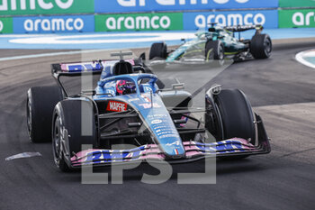 2022-05-08 - 14 ALONSO Fernando (spa), Alpine F1 Team A522, action during the Formula 1 Crypto.com Miami Grand Prix 2022, 5th round of the 2022 FIA Formula One World Championship, on the Miami International Autodrome, from May 6 to 8, 2022 in Miami Gardens, Florida, United States of America - FORMULA 1 CRYPTO.COM MIAMI GRAND PRIX 2022, 5TH ROUND OF THE 2022 FIA FORMULA ONE WORLD CHAMPIONSHIP - FORMULA 1 - MOTORS
