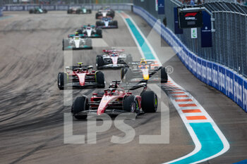 2022-05-08 - 01 VERSTAPPEN Max (nld), Red Bull Racing RB18, 16 LECLERC Charles (mco), Scuderia Ferrari F1-75, 55 SAINZ Carlos (spa), Scuderia Ferrari F1-75, 11 PEREZ Sergio (mex), Red Bull Racing RB18, action during the Formula 1 Crypto.com Miami Grand Prix 2022, 5th round of the 2022 FIA Formula One World Championship, on the Miami International Autodrome, from May 6 to 8, 2022 in Miami Gardens, Florida, United States of America - FORMULA 1 CRYPTO.COM MIAMI GRAND PRIX 2022, 5TH ROUND OF THE 2022 FIA FORMULA ONE WORLD CHAMPIONSHIP - FORMULA 1 - MOTORS