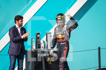2022-05-08 - FIA president Mohammed ben Sulayem with winner VERSTAPPEN Max (ned), Red Bull Racing RB18, portrait podium during the Formula 1 Crypto.com Miami Grand Prix 2022, 5th round of the 2022 FIA Formula One World Championship, on the Miami International Autodrome, from May 6 to 8, 2022 in Miami Gardens, Florida, United States of America - FORMULA 1 CRYPTO.COM MIAMI GRAND PRIX 2022, 5TH ROUND OF THE 2022 FIA FORMULA ONE WORLD CHAMPIONSHIP - FORMULA 1 - MOTORS