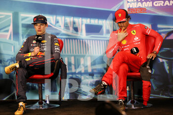 2022-05-08 - VERSTAPPEN Max (ned), Red Bull Racing RB18, LECLERC Charles (mco), Scuderia Ferrari F1-75, portrait, post race press conference during the Formula 1 Crypto.com Miami Grand Prix 2022, 5th round of the 2022 FIA Formula One World Championship, on the Miami International Autodrome, from May 6 to 8, 2022 in Miami Gardens, Florida, United States of America - FORMULA 1 CRYPTO.COM MIAMI GRAND PRIX 2022, 5TH ROUND OF THE 2022 FIA FORMULA ONE WORLD CHAMPIONSHIP - FORMULA 1 - MOTORS
